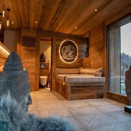 Chalet Alpine Majesty - Refined